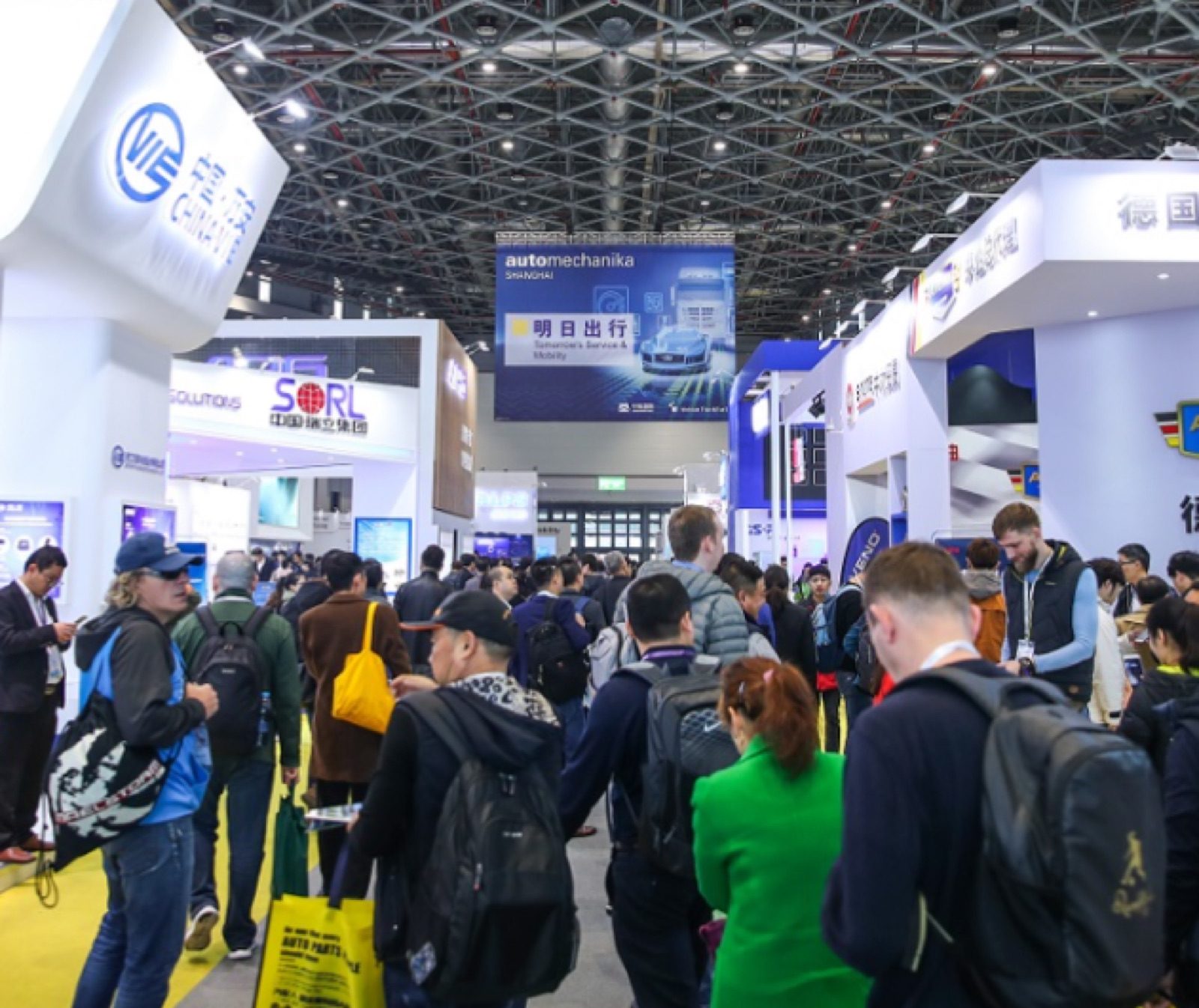 Automechanika Shanghai show floor